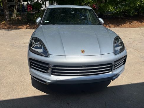 Used 2019 Porsche Cayenne AWD/4WD image 4