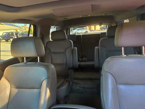 Used 2018 Chevrolet Tahoe LT image 16