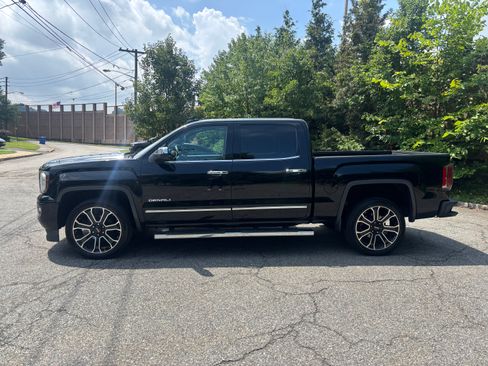 Used 2017 GMC Sierra 1500 Denali AWD/4WD image 4