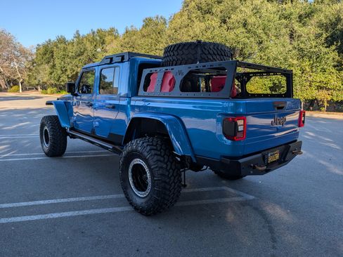 Used 2021 Jeep Gladiator Rubicon image 4