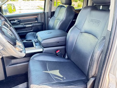 Used 2015 RAM 2500 Laramie w/ Convenience Group AWD/4WD image 9