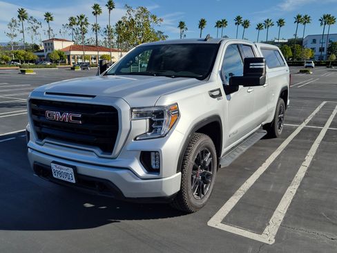 Used 2021 GMC Sierra 1500 Elevation w/ Preferred Package image 1