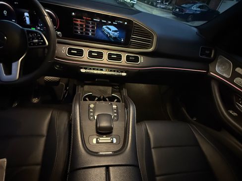 Used 2021 Mercedes-Benz GLS 450 4MATIC image 9