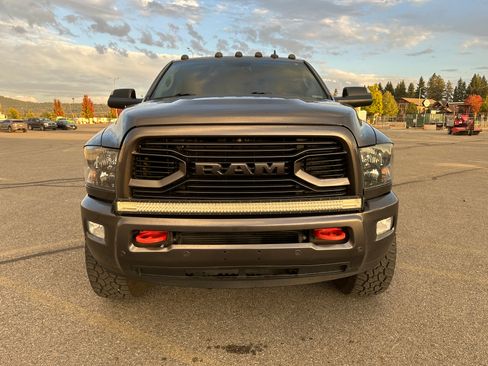 Used 2018 RAM 2500 Big Horn w/ Sport Appearance Group image 4
