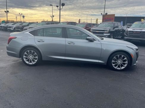 Used 2023 Cadillac CT5 Luxury image 2