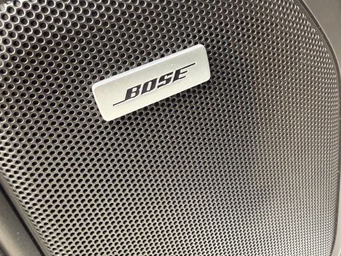 Used 2021 Chevrolet Silverado 1500 High Country w/ Technology Package image 12