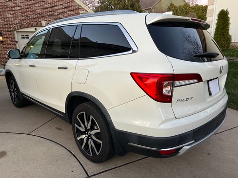 Used 2019 Honda Pilot Touring image 8