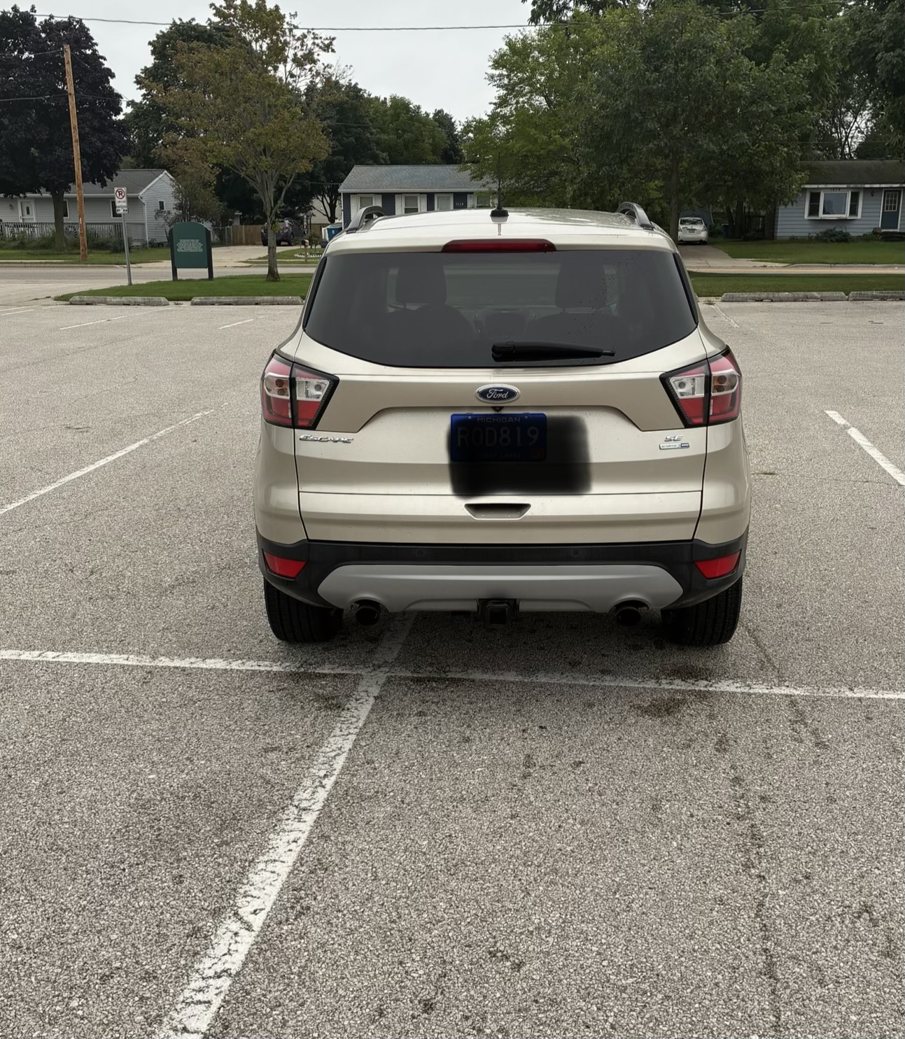 Used 2017 Ford Escape SE w/ Equipment Group 201A AWD/4WD image 4