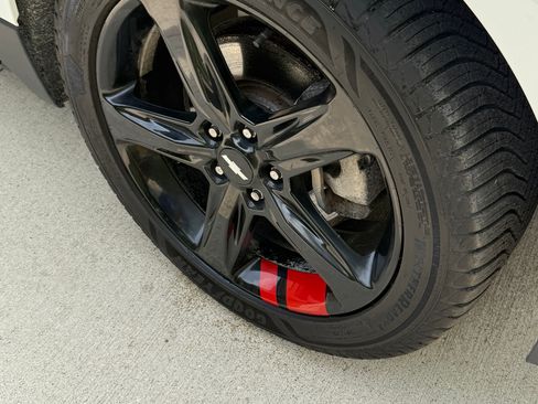 Used 2019 Chevrolet Equinox LT FWD image 10
