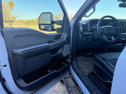 Used 2024 Ford F250 Lariat w/ Lariat Ultimate Package image 10