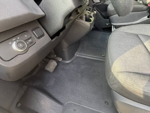Used 2019 Mercedes-Benz Sprinter 144 image 10