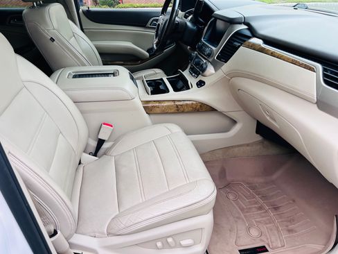 Used 2017 GMC Yukon XL Denali w/ Open Road Package AWD/4WD image 9