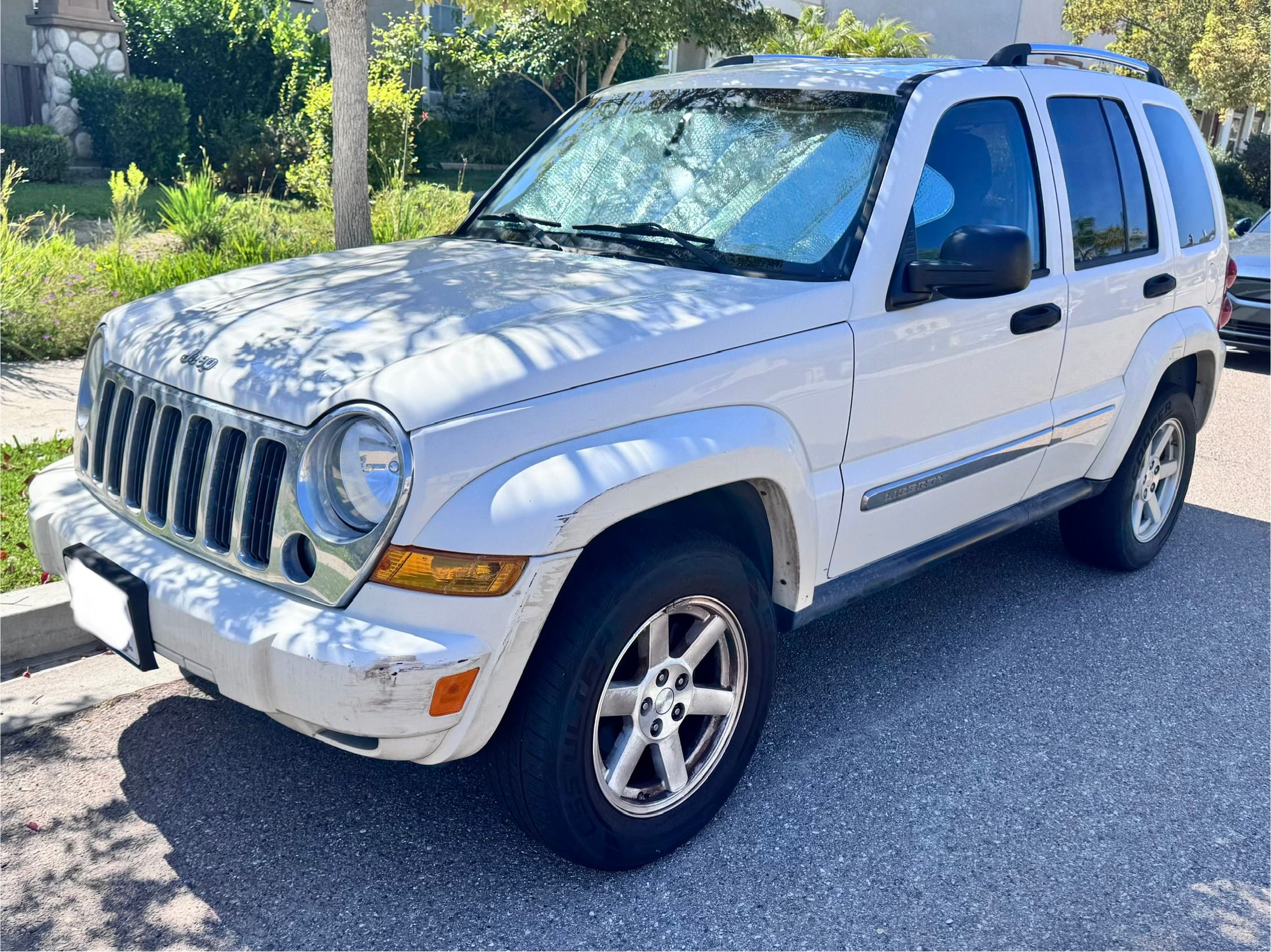 Used 2005 Jeep Liberty Limited RWD image 4