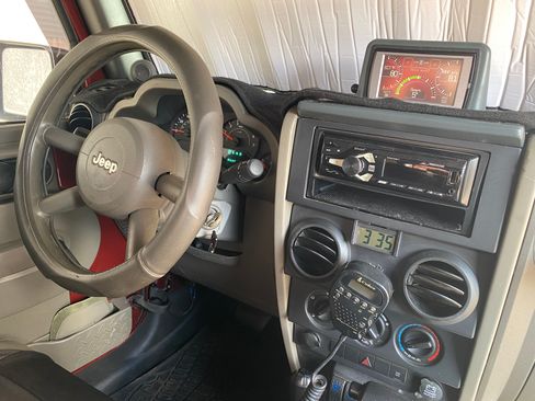 Used 2009 Jeep Wrangler X image 13