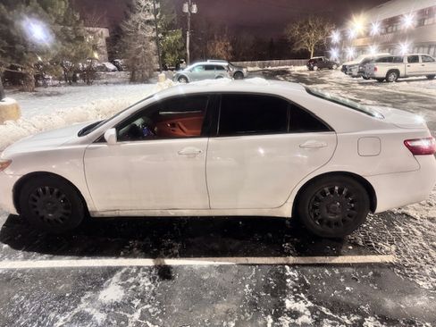 Used 2008 Toyota Camry LE image 6