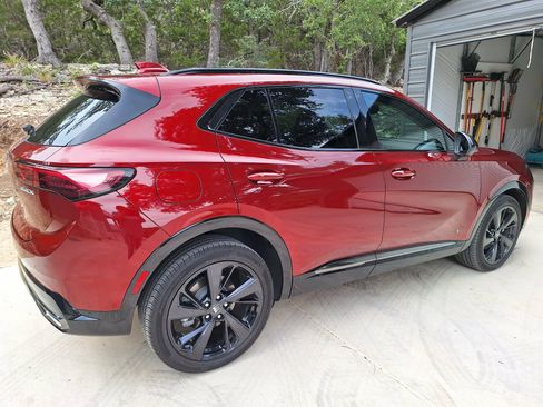 Used 2024 Buick Envision Sport Touring image 2