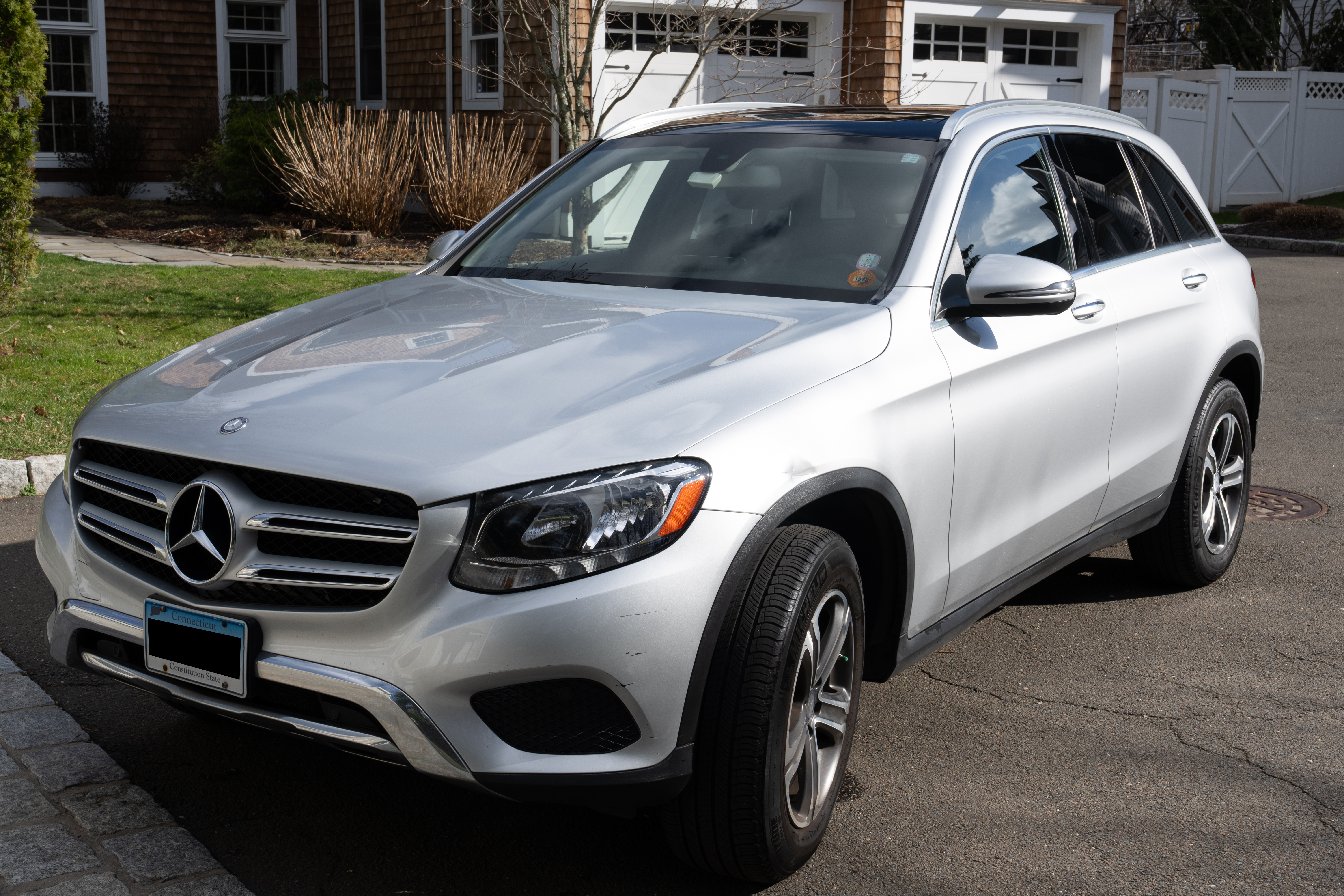 Used 2016 Mercedes-Benz GLC 300 4MATIC image 1