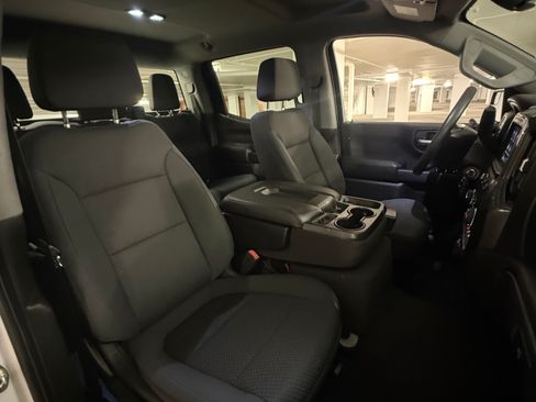 Used 2020 Chevrolet Silverado 1500 Custom w/ Custom Value Package RWD image 19