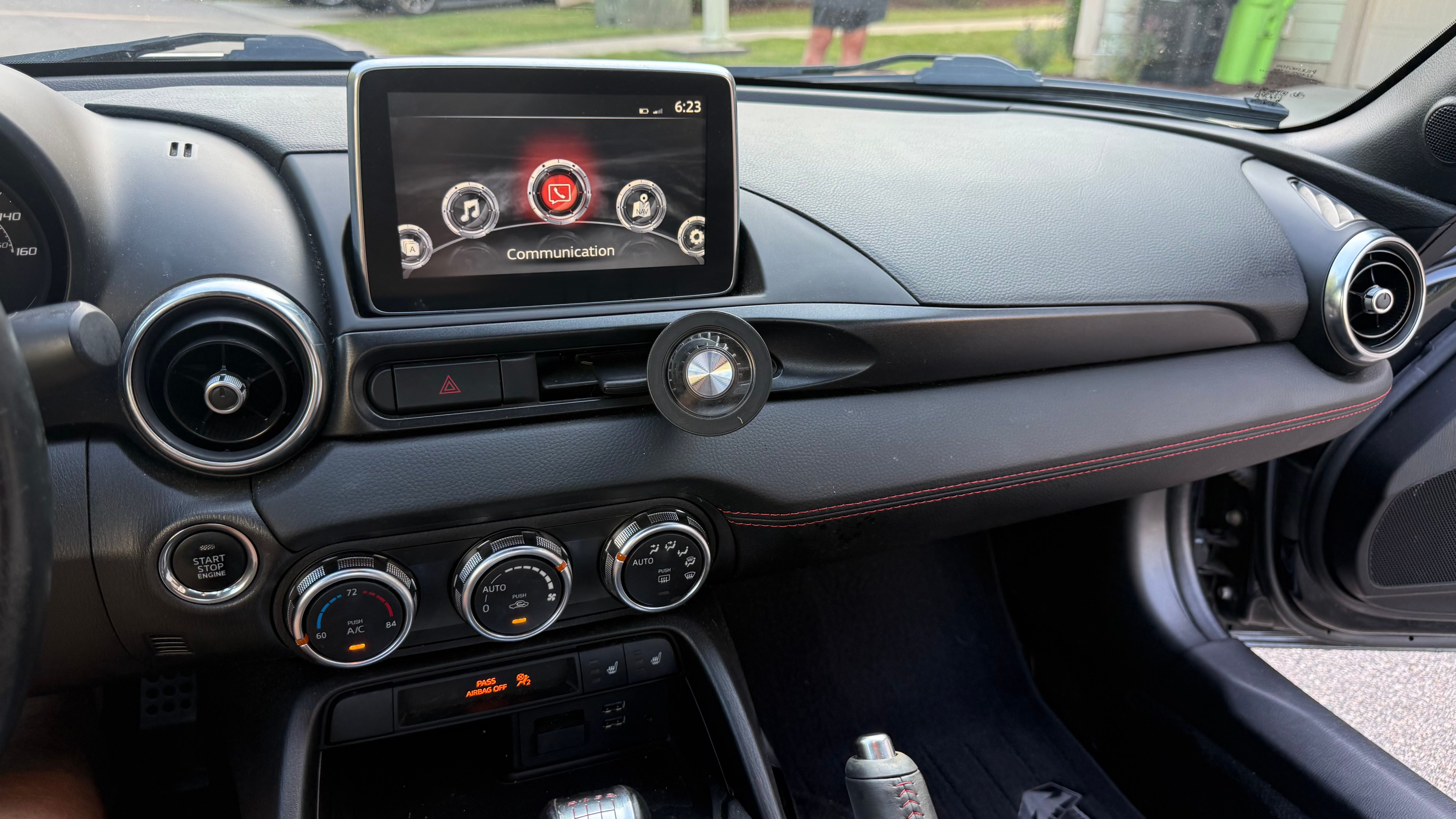 Used 2020 FIAT 124 Spider Abarth w/ Convenience Group RWD image 8