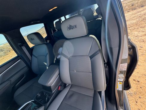 Used 2025 Chevrolet Colorado ZR2 w/ ZR2 Bison Edition image 13