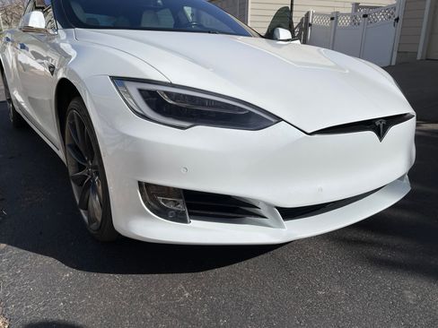 Used 2017 Tesla Model S 75D image 25