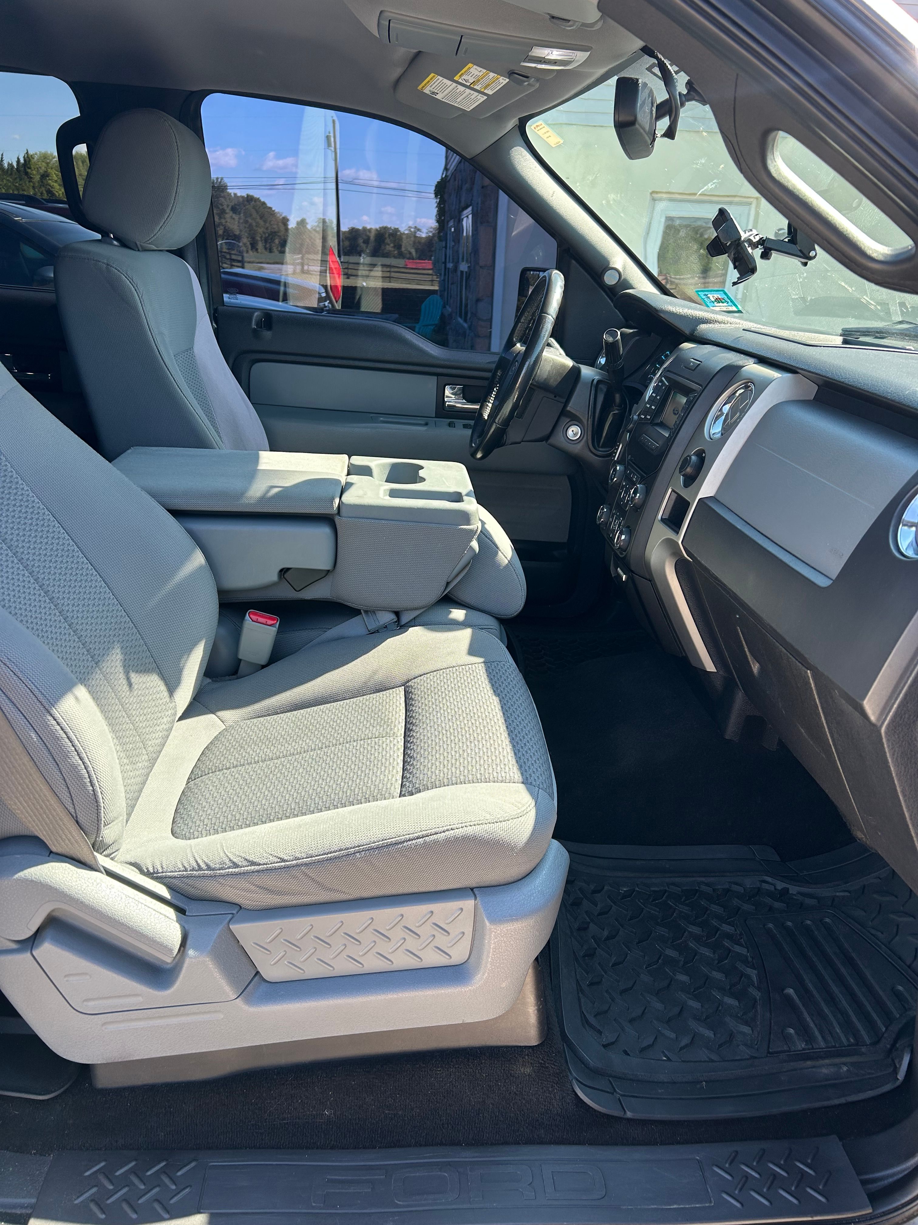 Used 2013 Ford F150 XLT w/ Luxury Equipment Group AWD/4WD image 8