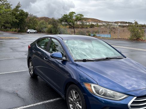 Used 2018 Hyundai Elantra SEL FWD image 10