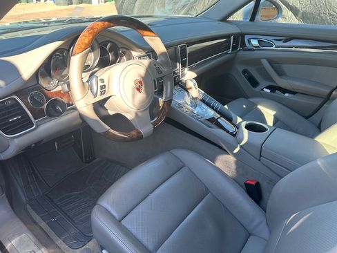Used 2010 Porsche Panamera S image 6