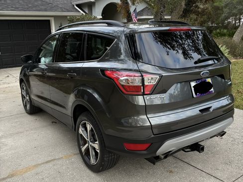 Used 2017 Ford Escape SE w/ SE Leather Comfort Package image 6