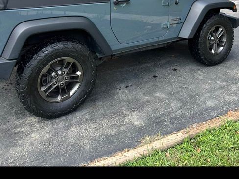 Used 2015 Jeep Wrangler Sport image 6