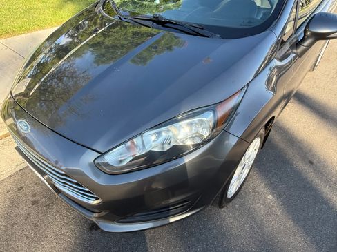 Used 2015 Ford Fiesta SE w/ Exterior Protection Package FWD image 9