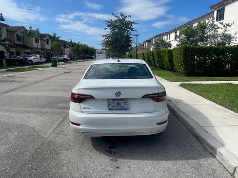 Used 2019 Volkswagen Jetta S FWD image 8