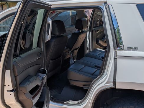Used 2019 GMC Yukon SLT w/ Open Road Package AWD/4WD image 15