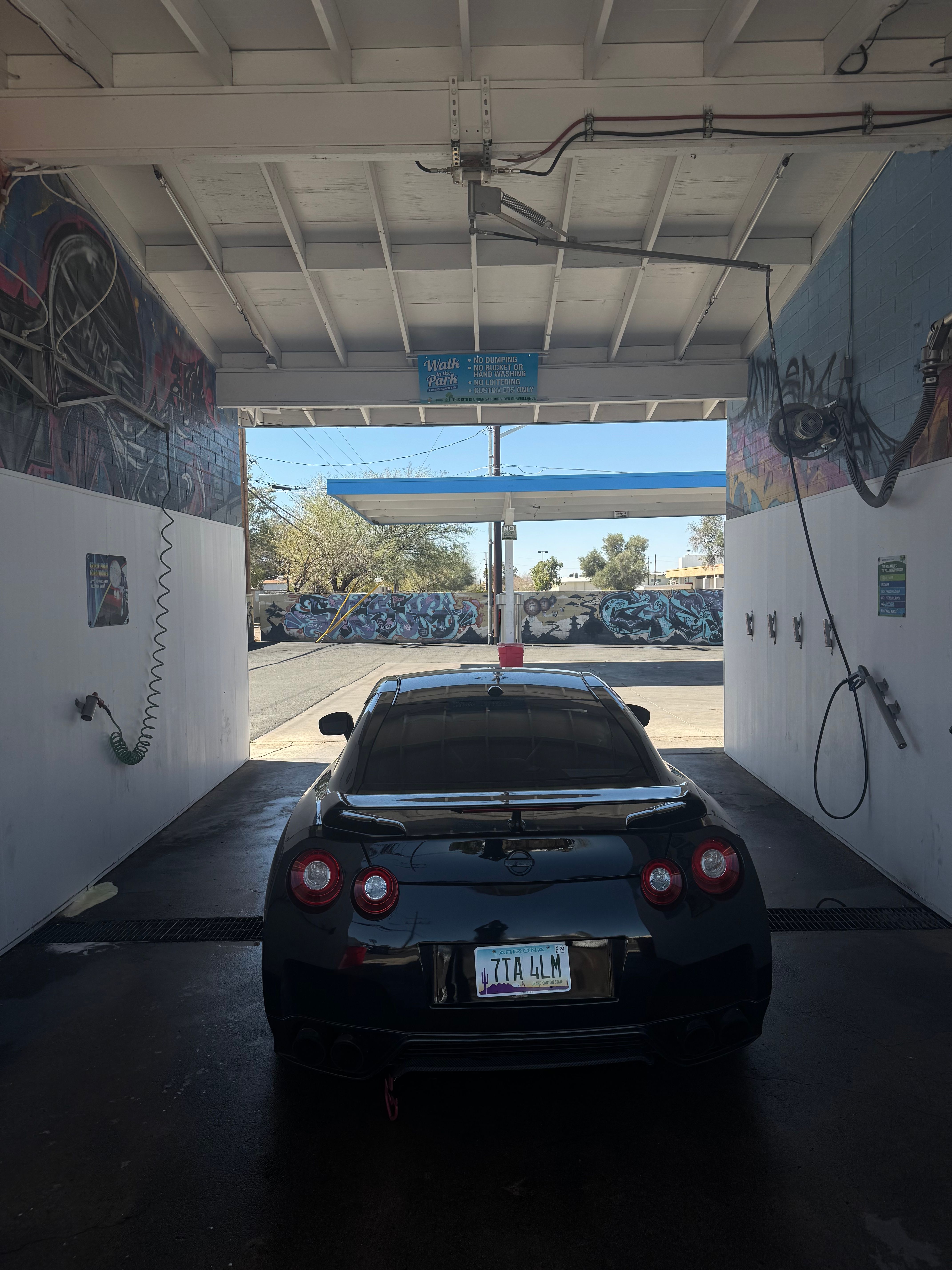 Used 2014 Nissan GT-R Premium w/ Premium Interior Package AWD/4WD image 9