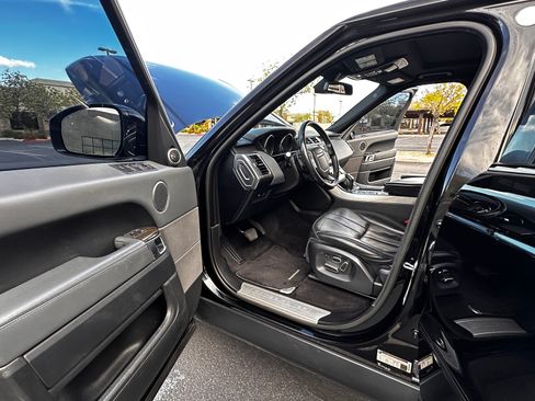 Used 2015 Land Rover Range Rover Sport Supercharged AWD/4WD image 18