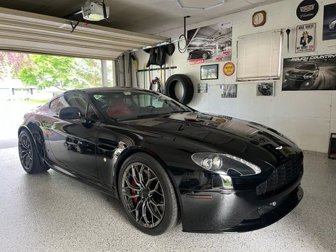 Used 2012 Aston Martin V8 Vantage Coupe RWD image 1