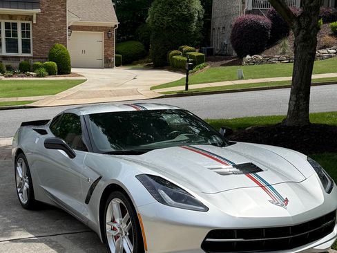 Used 2015 Chevrolet Corvette Stingray Coupe w/ 3LT Preferred Equipment Group RWD image 10