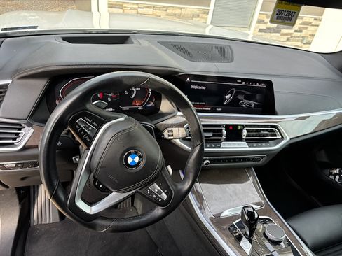 Used 2023 BMW X5 xDrive40i w/ Premium Package image 8