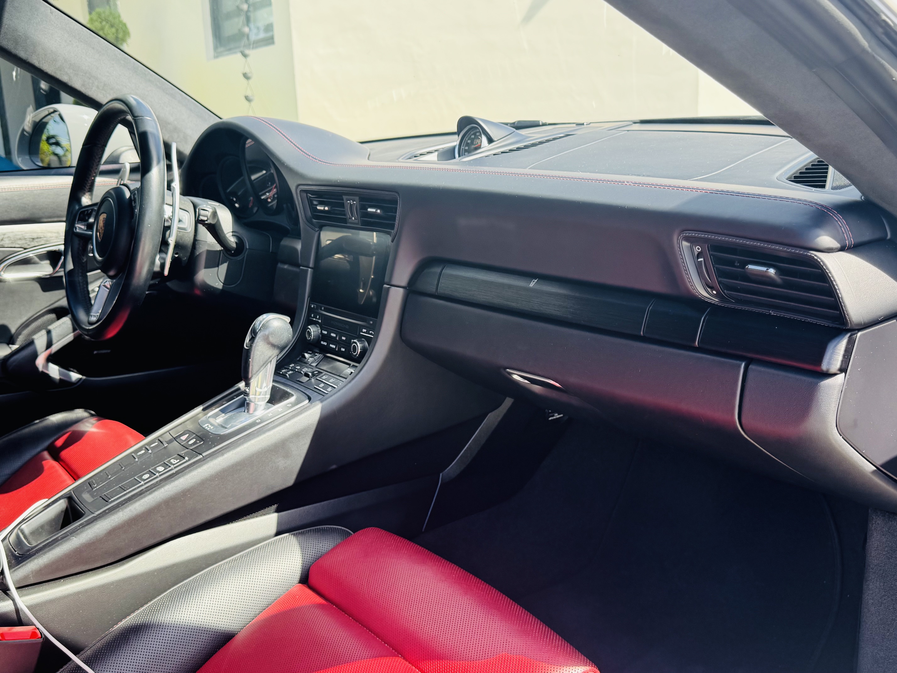 Used 2018 Porsche 911 GT3 RS image 18