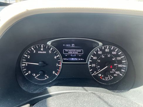 Used 2020 Nissan Pathfinder SL AWD/4WD image 10