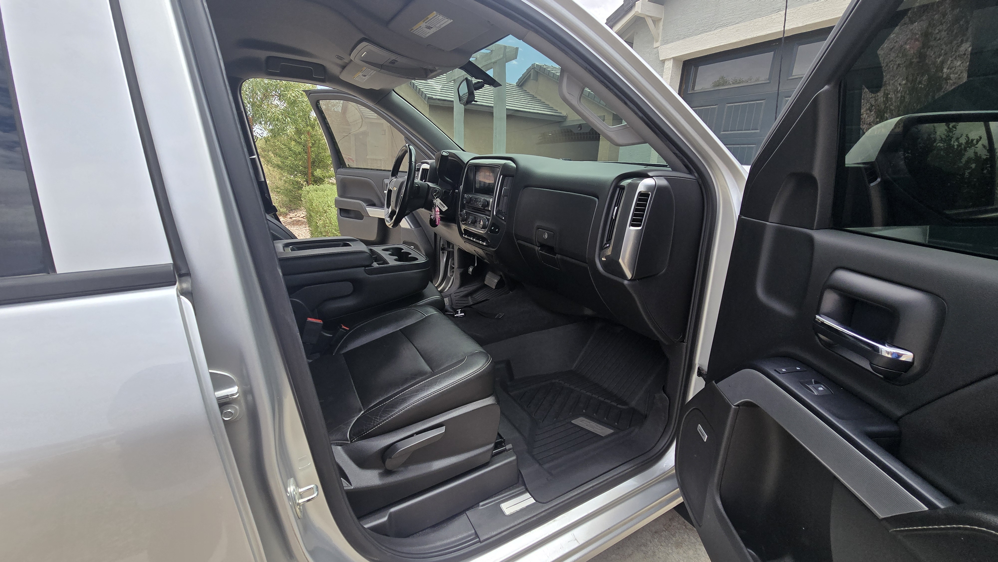 Used 2018 Chevrolet Silverado 1500 LT w/ All Star Edition AWD/4WD image 15