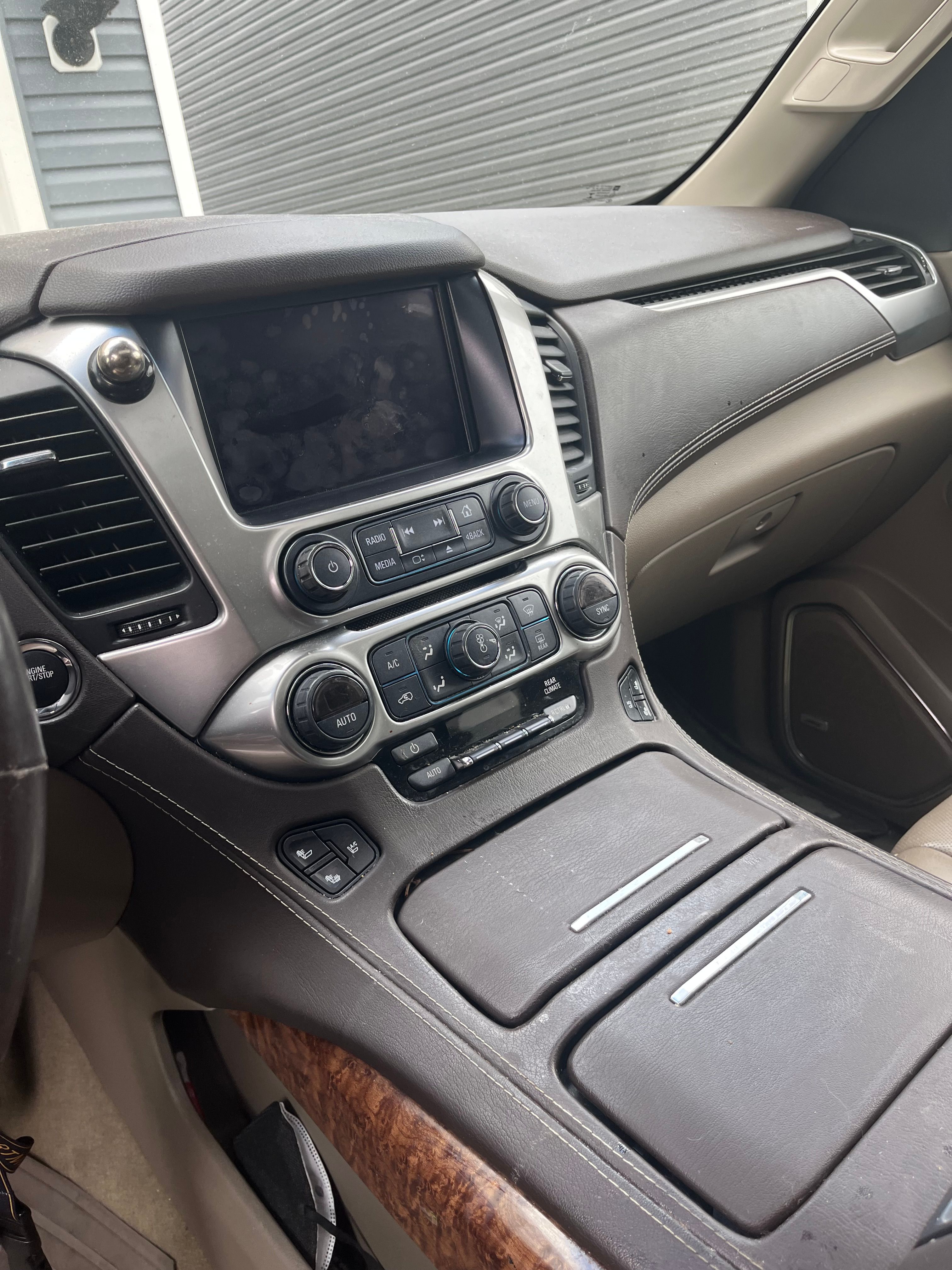 Used 2016 Chevrolet Tahoe LTZ AWD/4WD image 14