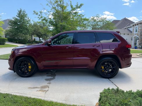 Used 2019 Jeep Grand Cherokee Trackhawk AWD/4WD image 8
