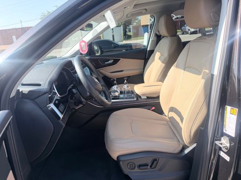Used 2024 Audi Q7 2.0T Premium Plus w/ Premium Plus Package AWD/4WD image 10