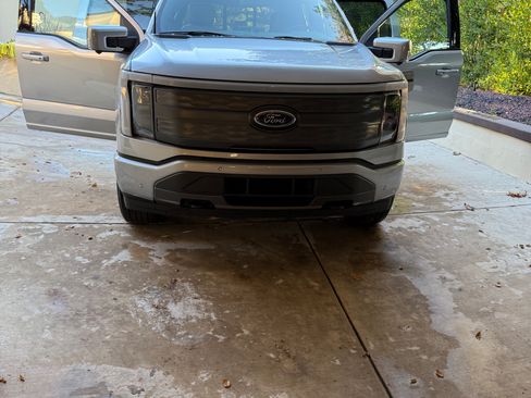 Used 2023 Ford F150 Lightning Lariat w/ Equipment Group 511A High image 1