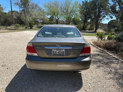 Used 2006 Toyota Camry LE image 13