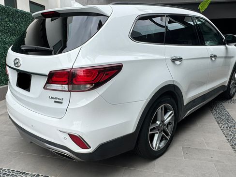 Used 2017 Hyundai Santa Fe Limited FWD image 10