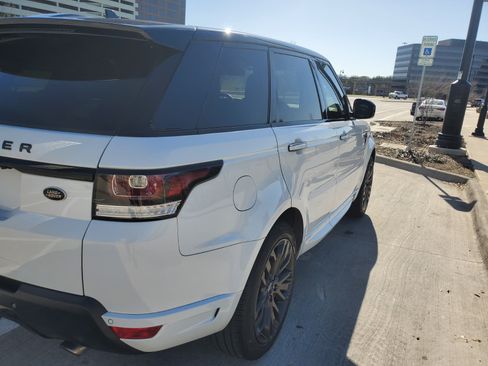 Used 2016 Land Rover Range Rover Sport HSE AWD/4WD image 11