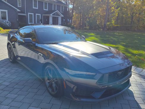 Used 2024 Ford Mustang Dark Horse image 1