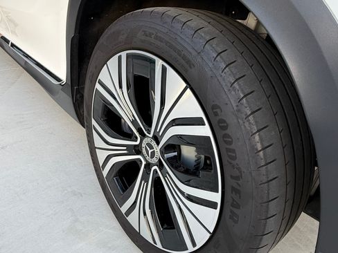 Used 2025 Mercedes-Benz EQE 350+ SUV image 5